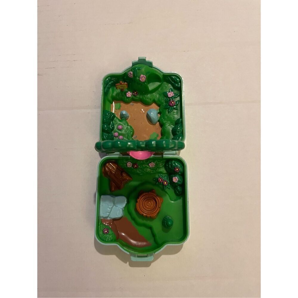 Viridian Forest 1997 Pokemon Tony Playset Polly Pocket No Figures Portable Play - Picture 2 of 3